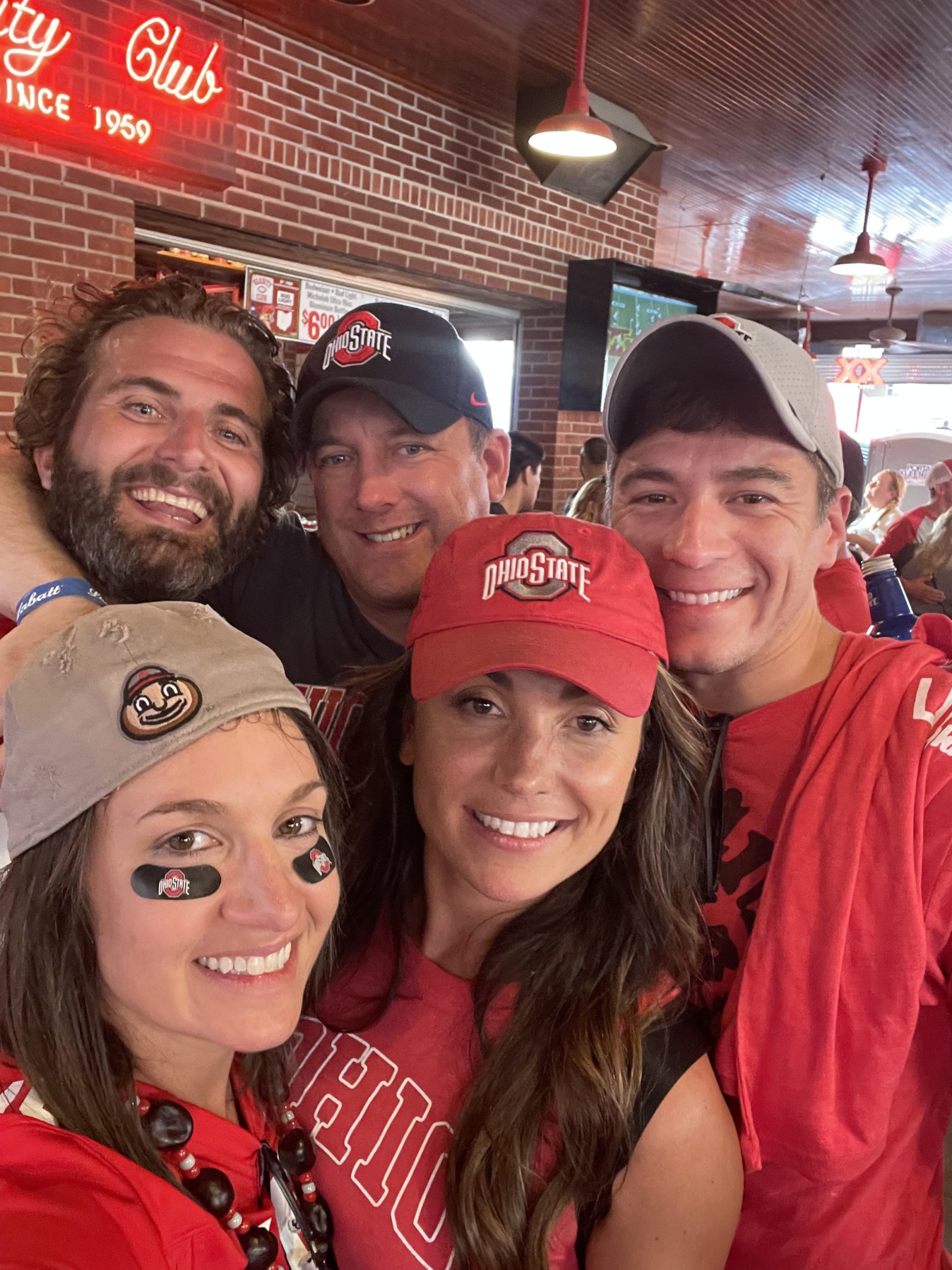 Schaumburg Alumni Club: Reconnecting Alumni And Fostering Community